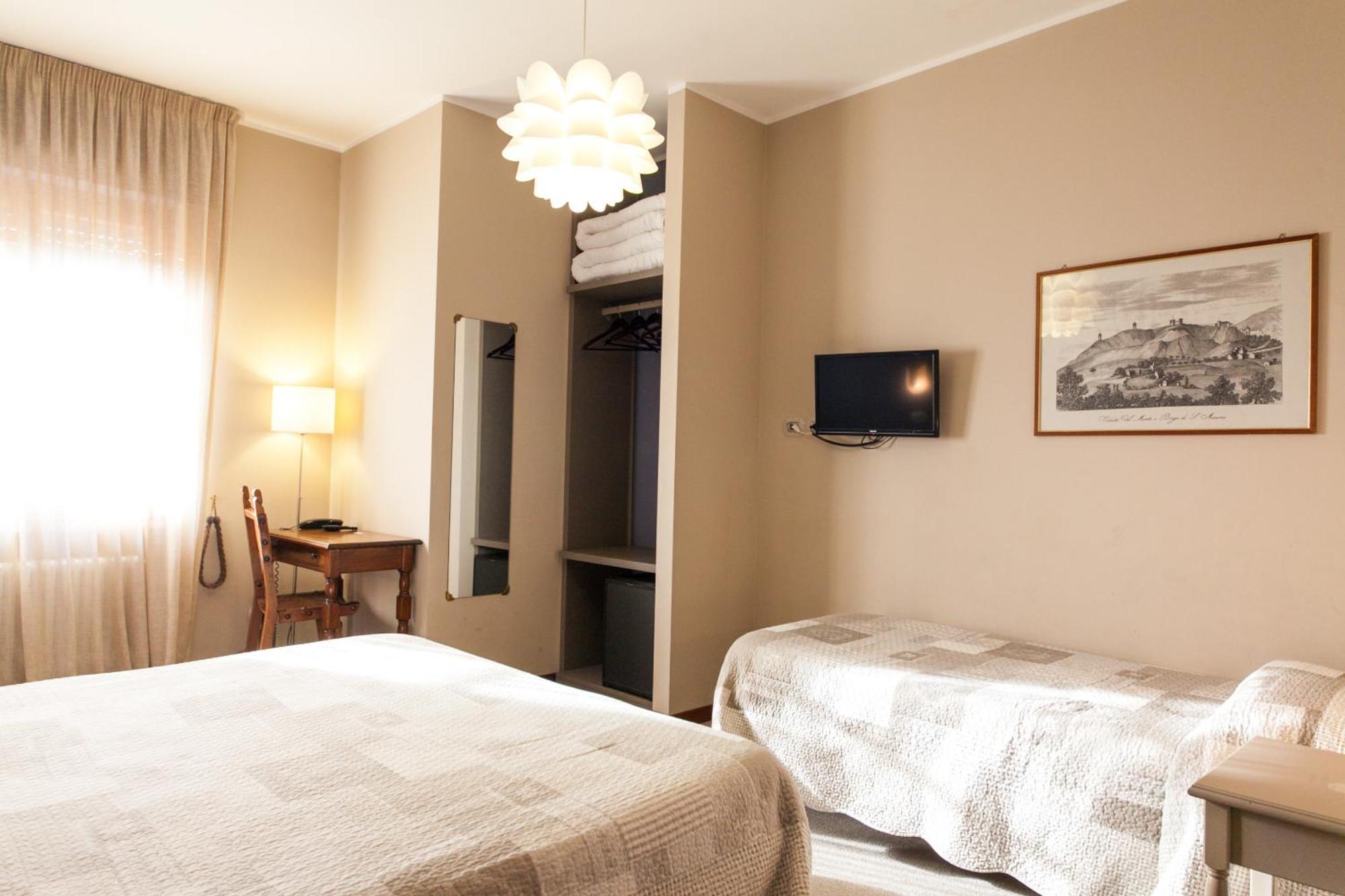 La Grotta Hotel San Marino Bagian luar foto