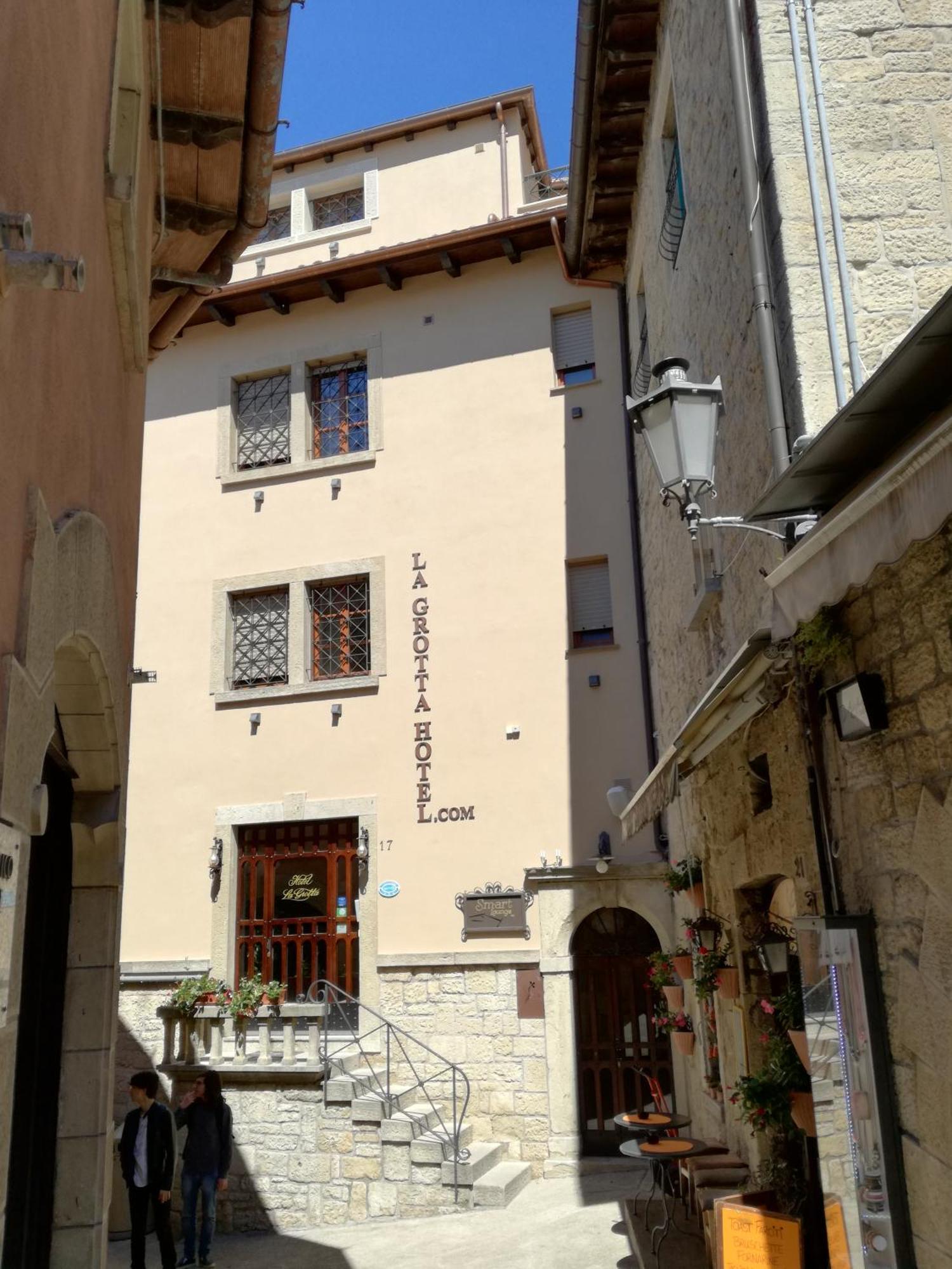 La Grotta Hotel San Marino Bagian luar foto