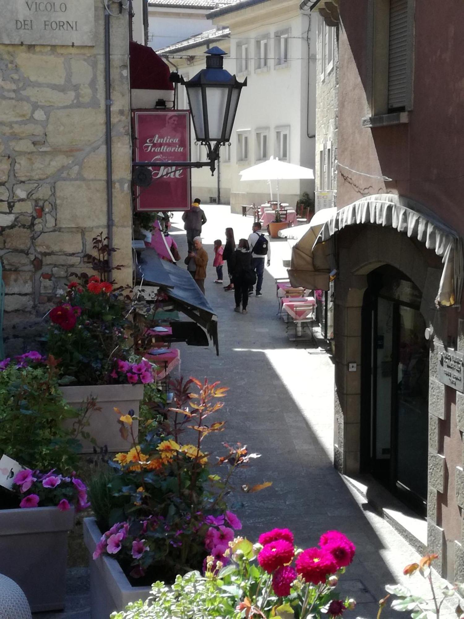La Grotta Hotel San Marino Bagian luar foto